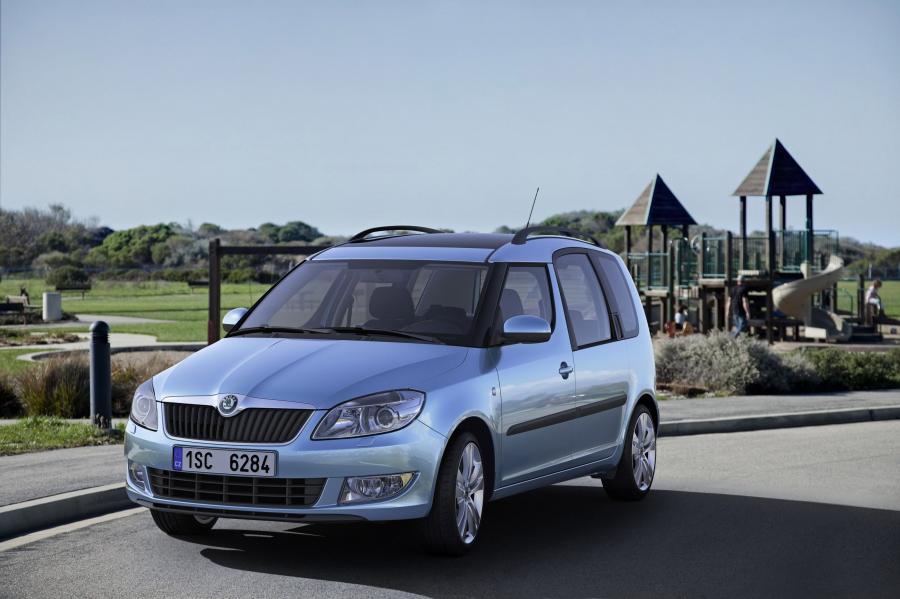  Skoda Roomster 2010 года  (фото 34 из 46)